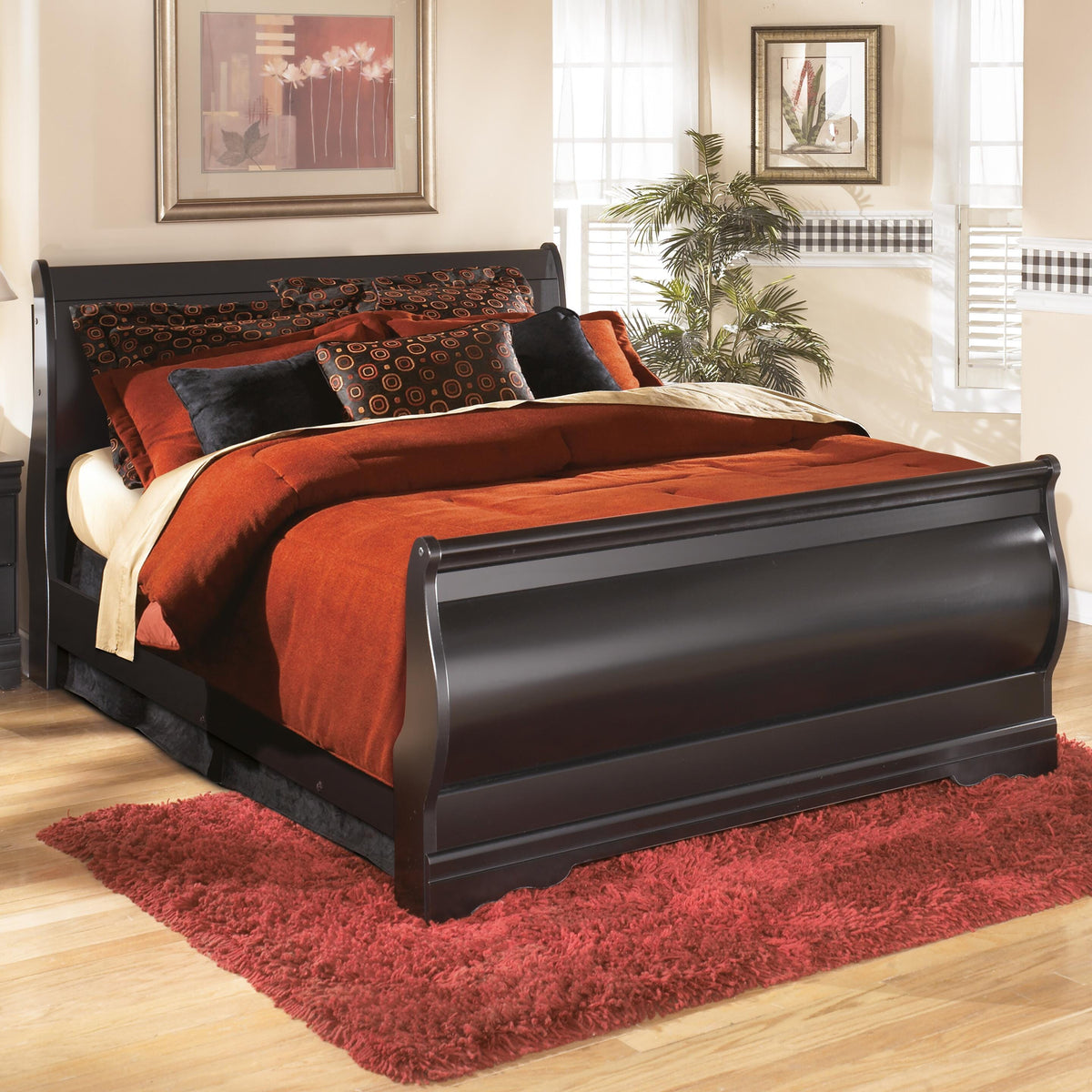 Huey Vineyard Full Sleigh Bed, Dresser, Mirror, Chest and Nightstand