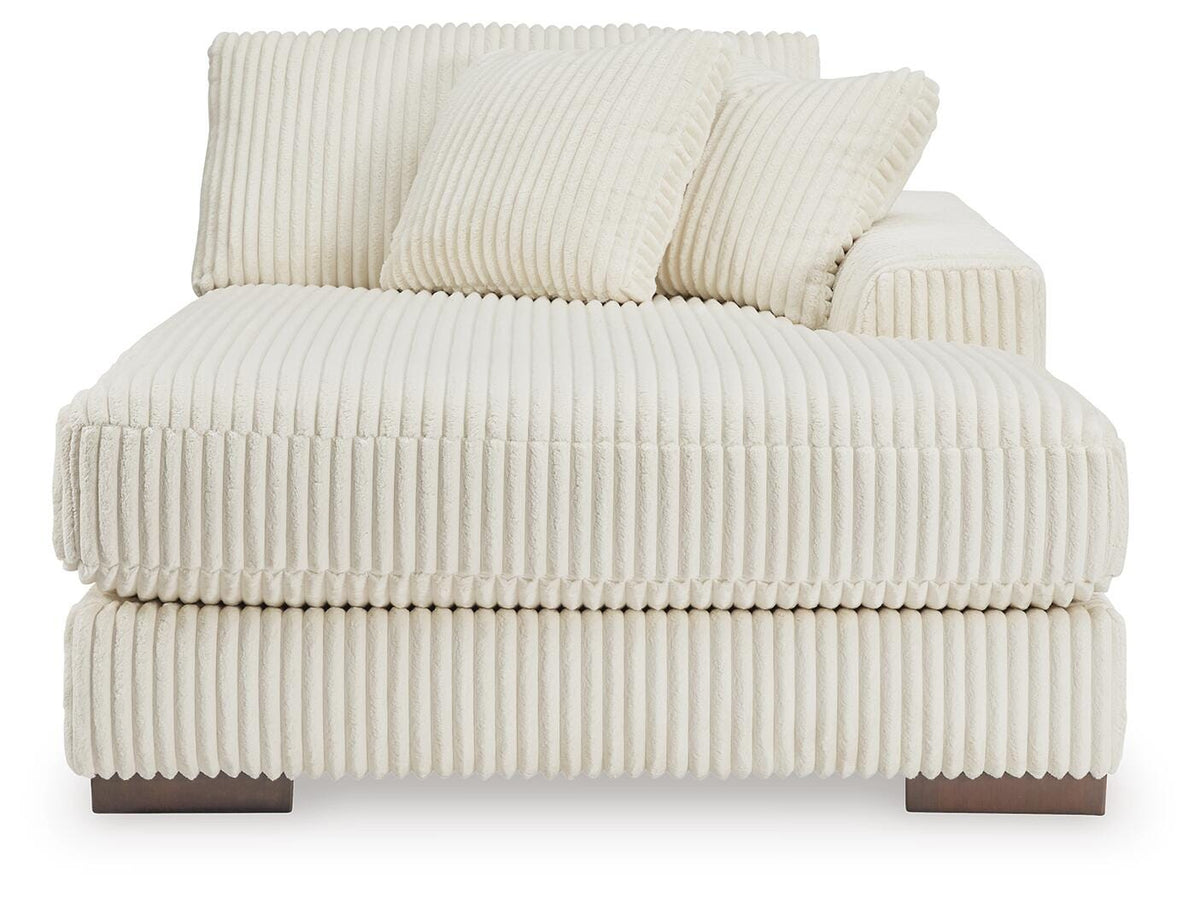 Lindyn Super Chaise