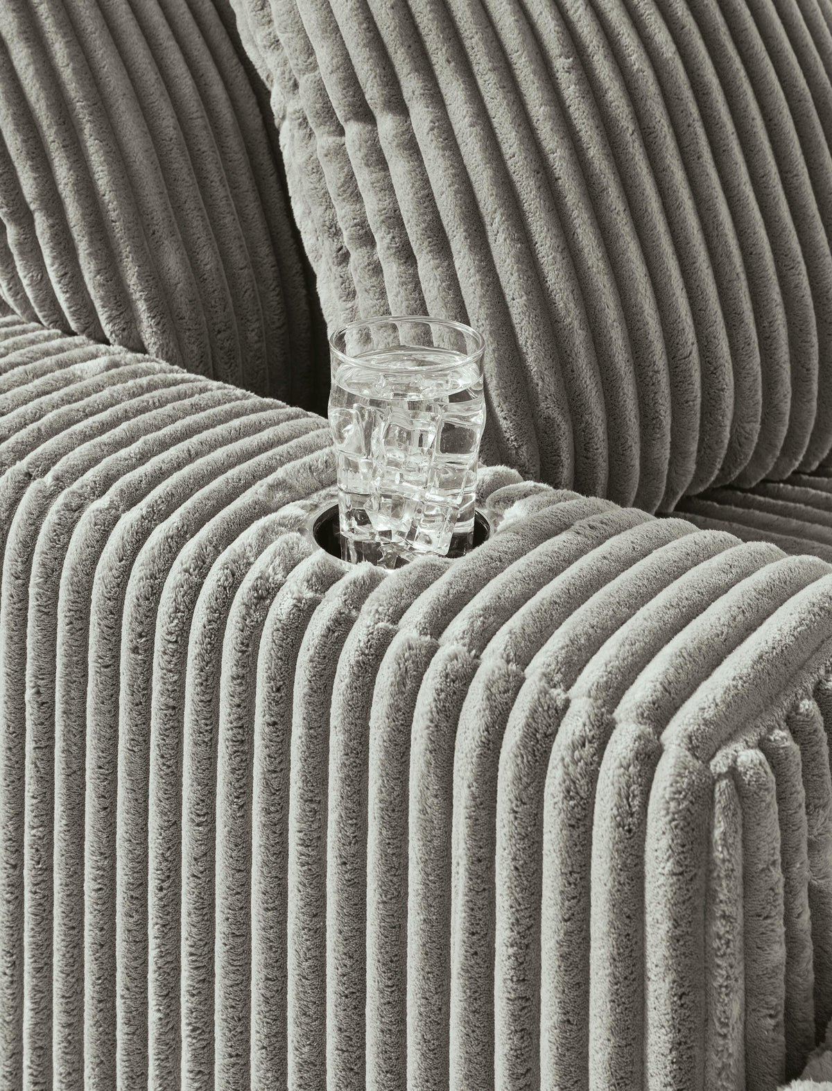 Lindyn Chaise