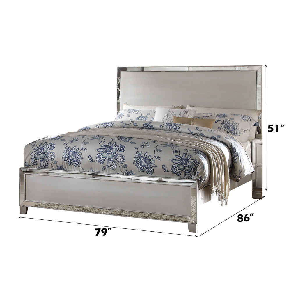 Voeville II Eastern King Bed