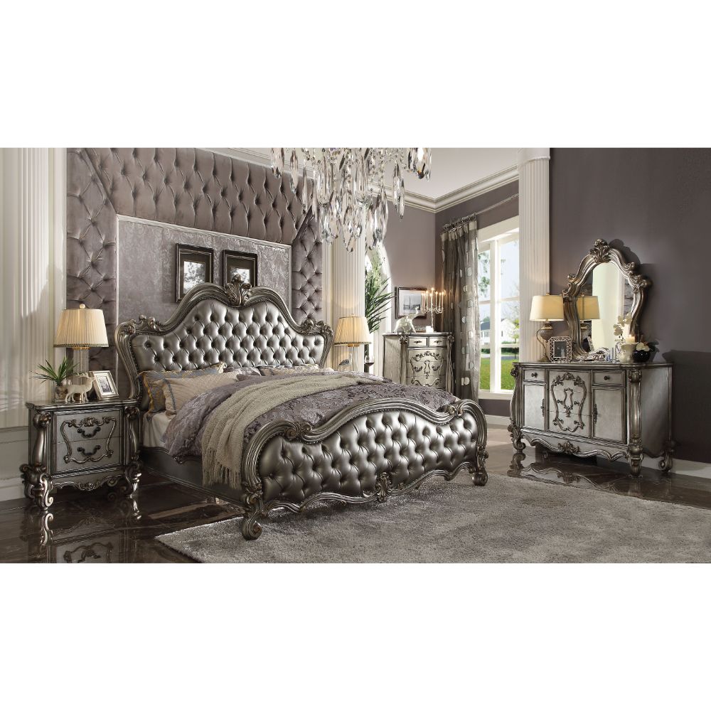 Versailles Chest