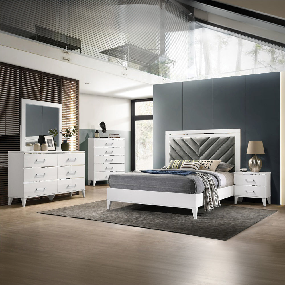 Chelsie Queen Bed