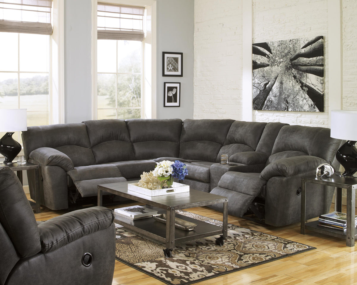 Tambo 2-Piece Sectional with Recliner