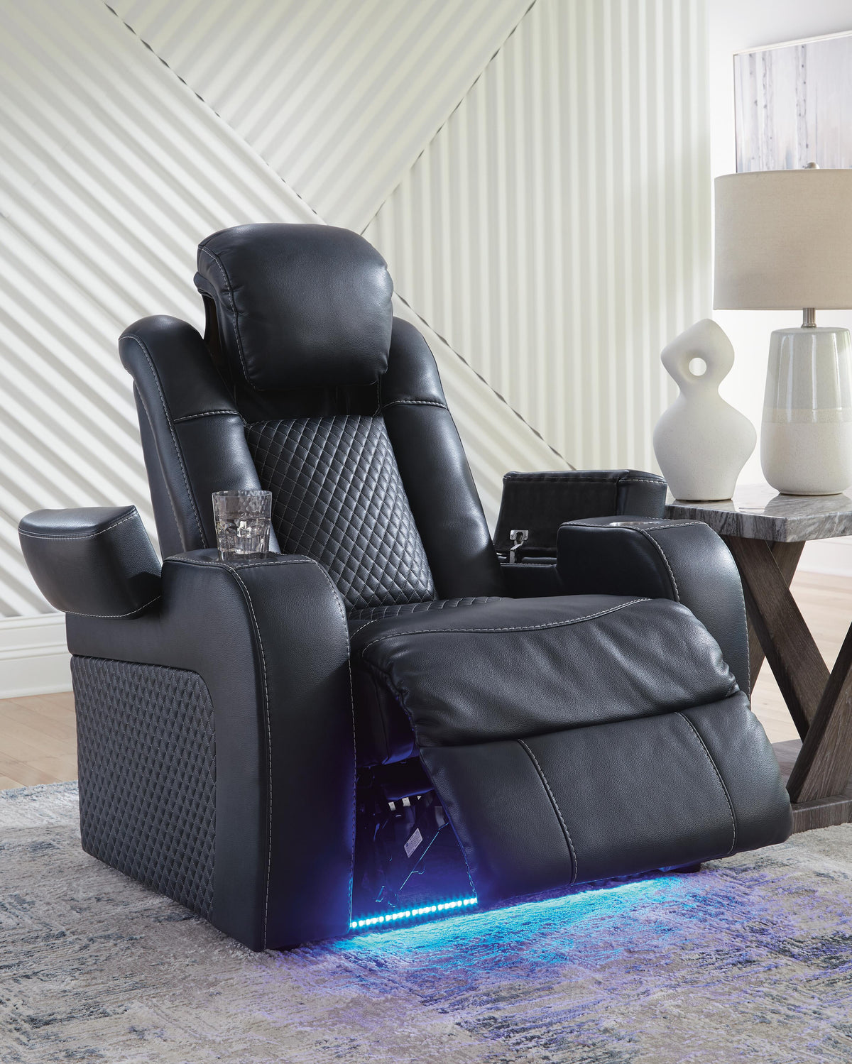 Fyne-Dyme Power Reclining Sofa and Power Recliner
