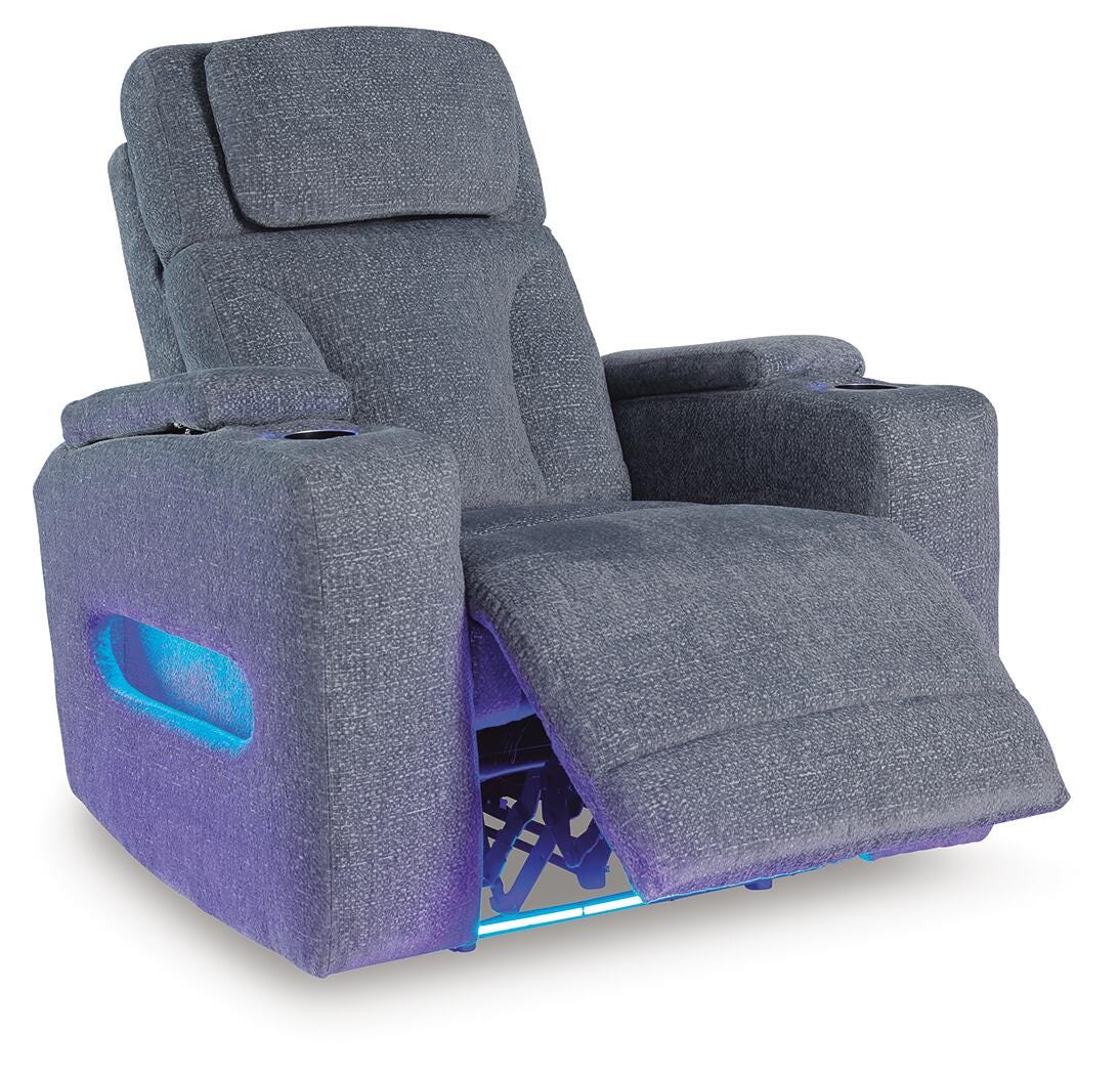 Studio Cave Power Recliner