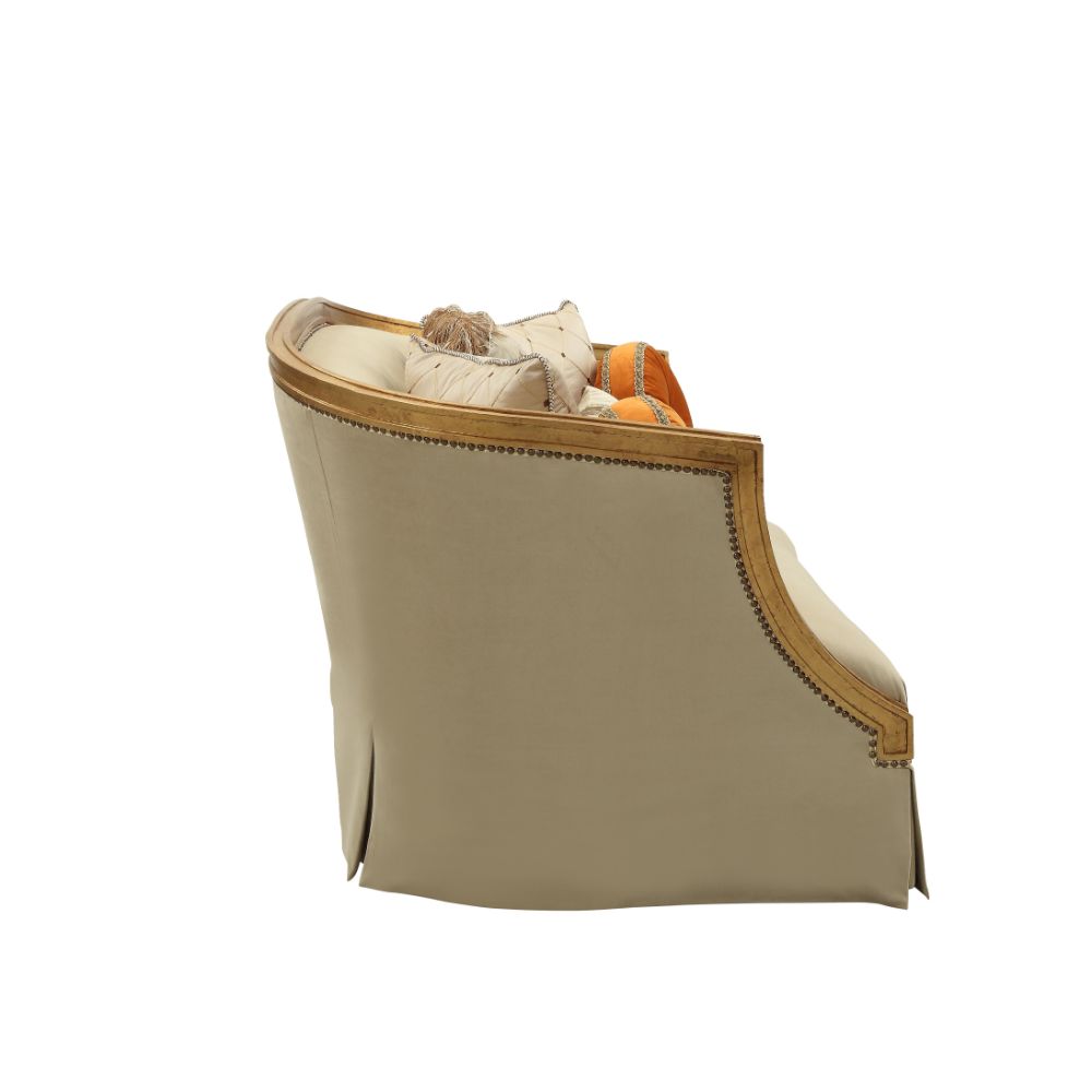 Daesha Loveseat w/5 Pillows