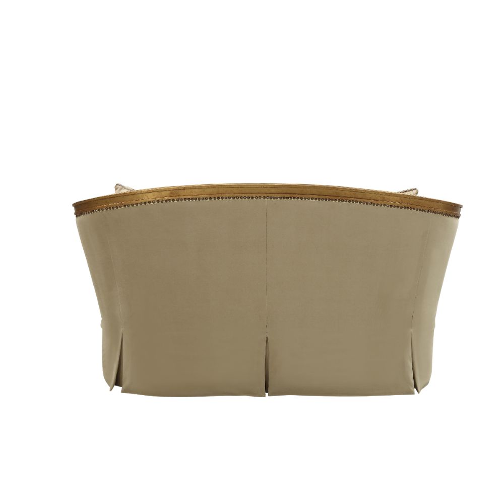 Daesha Loveseat w/5 Pillows
