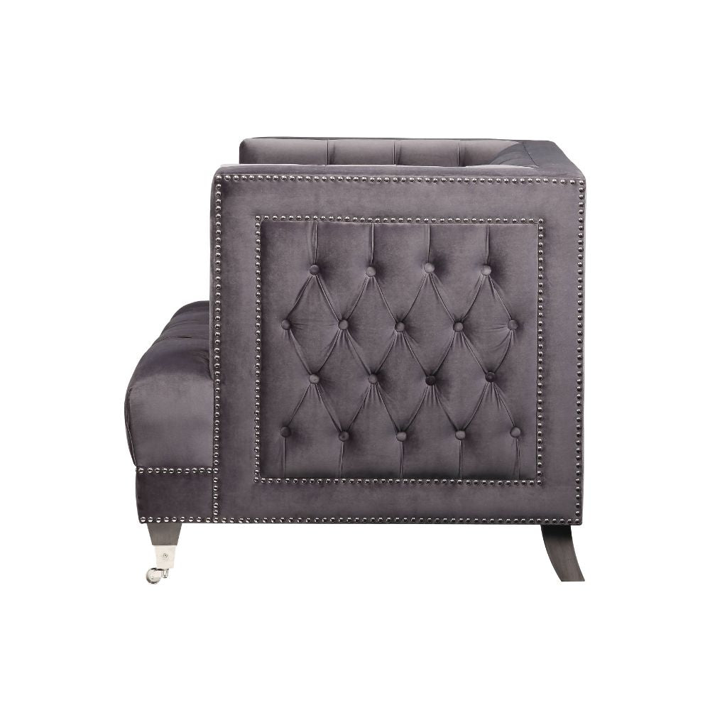 Hegio Loveseat w/2 Pillows
