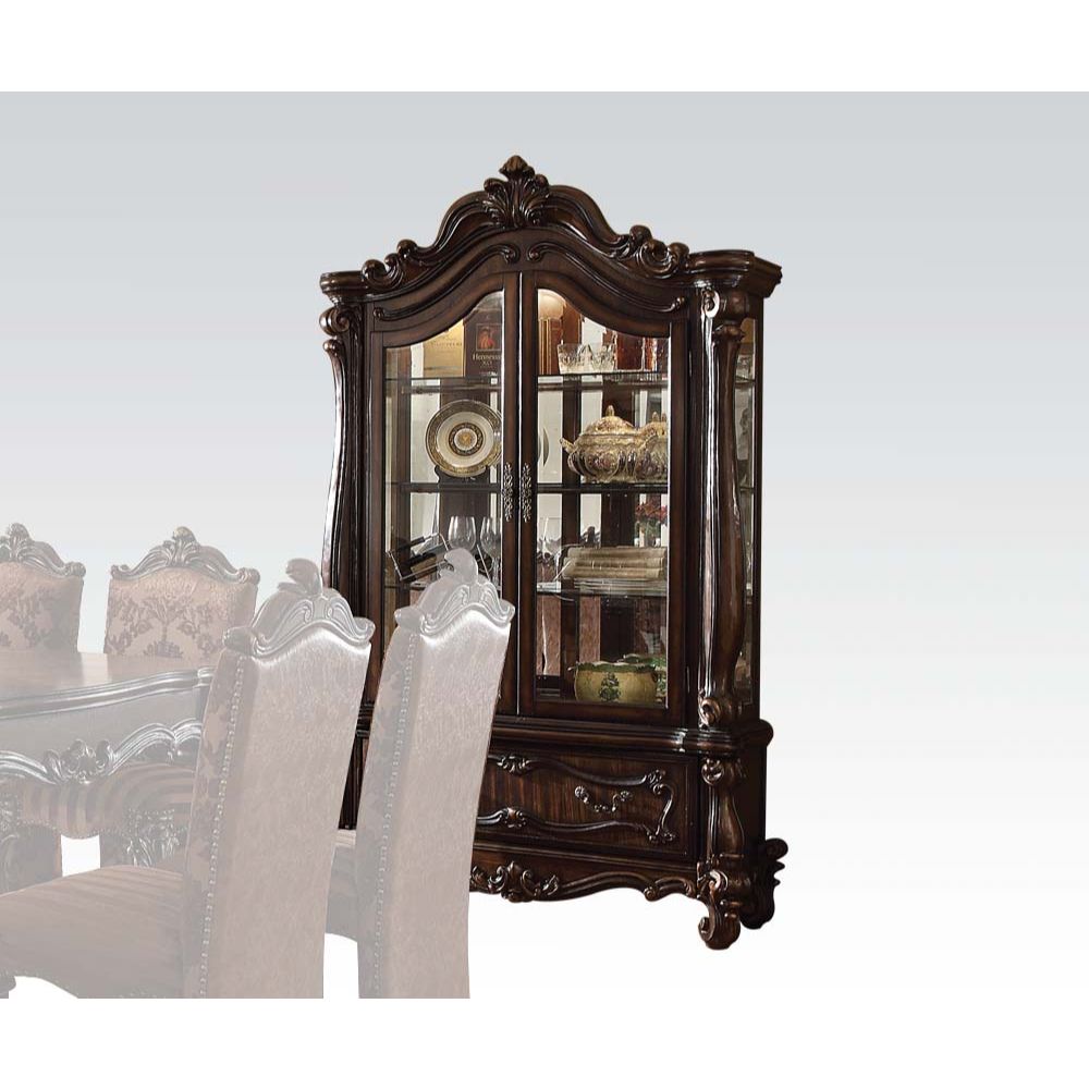 Versailles Curio