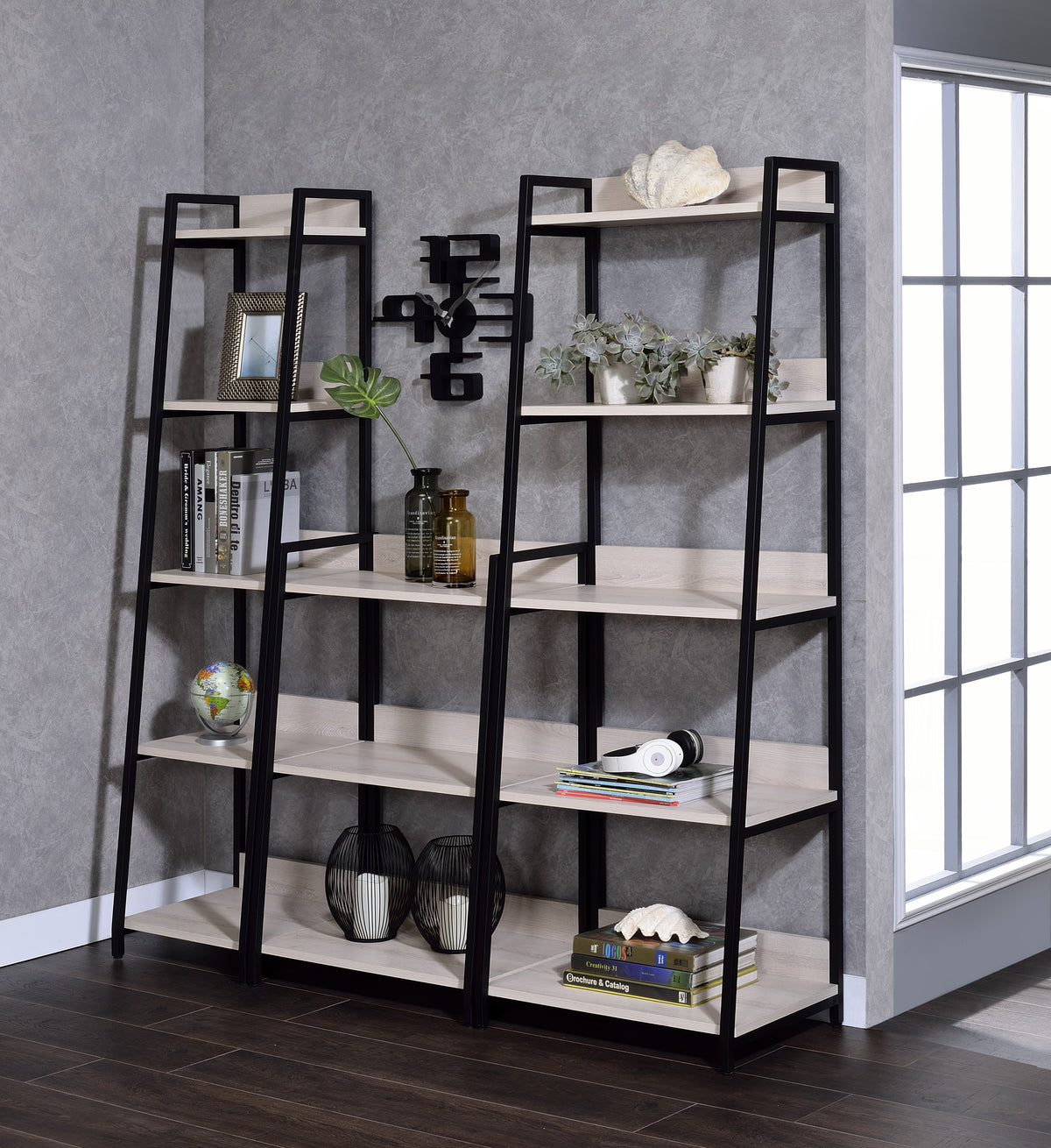 Wendral 16"L BookShelf