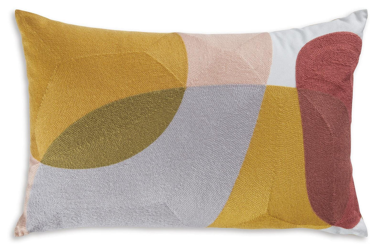 Varness Pillow (Set of 4)