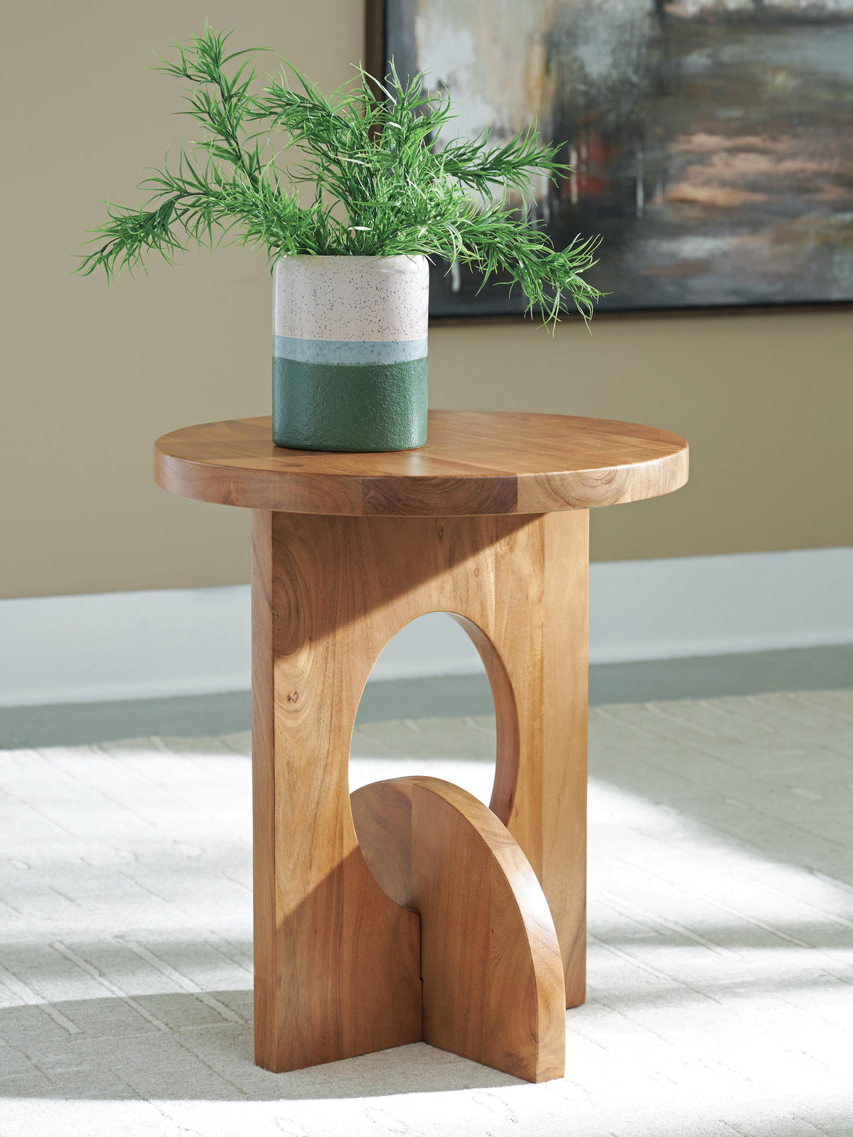 Hollbourne Accent Table