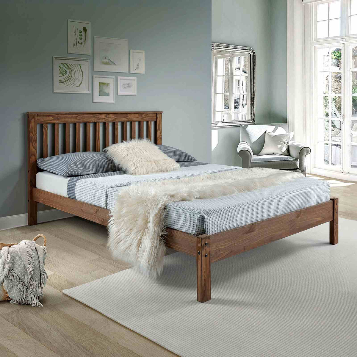 Creswell Bedroom Set