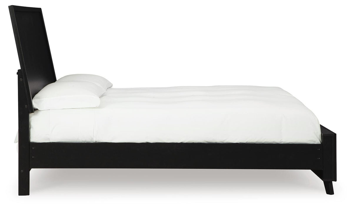 Danziar King Panel Bed, Dresser, Mirror and Nightstand