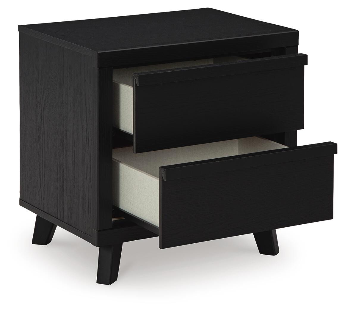 Danziar Queen Panel Bed, Chest and Nightstand