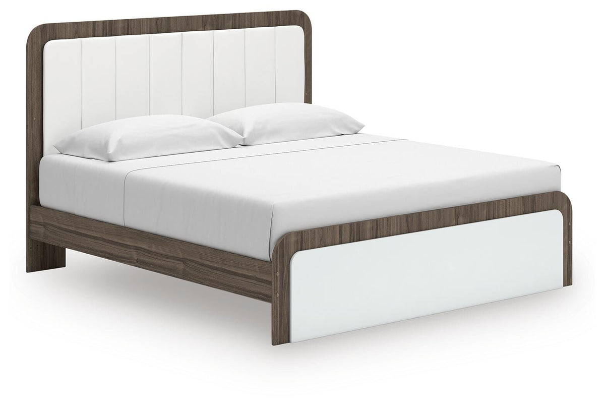 Kendanport King Upholstered Bed, Dresser and Mirror