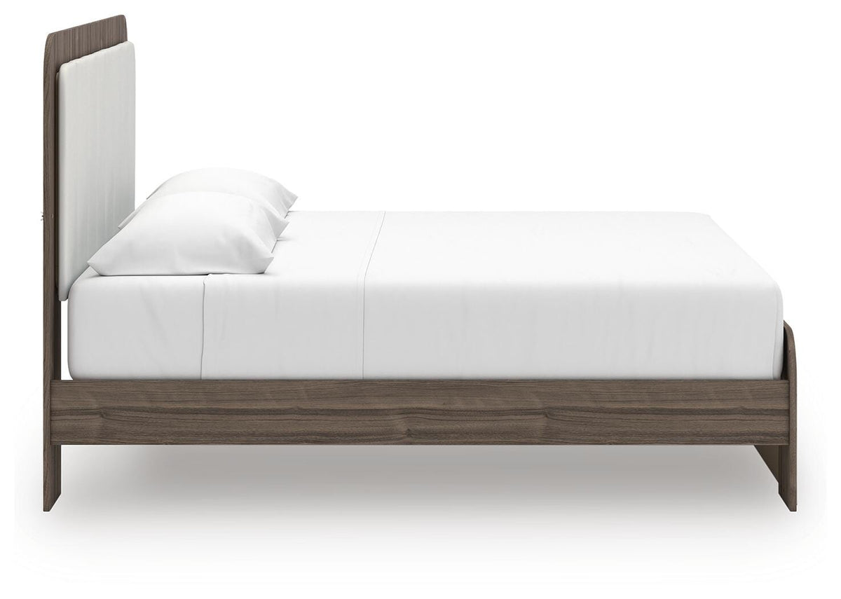 Kendanport King Platform Bed, Dresser, Mirror and Nightstand