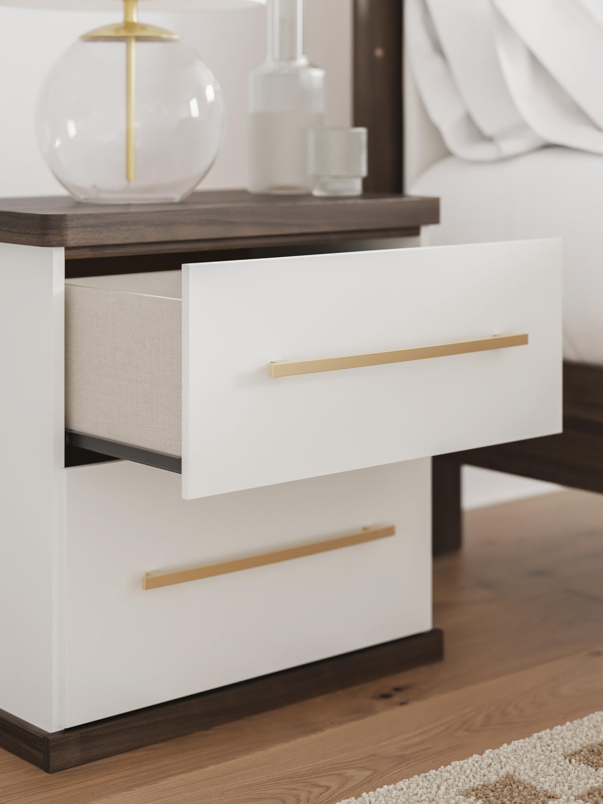 Kendanport Queen Upholstered Bed, Dresser, Mirror and Nightstand