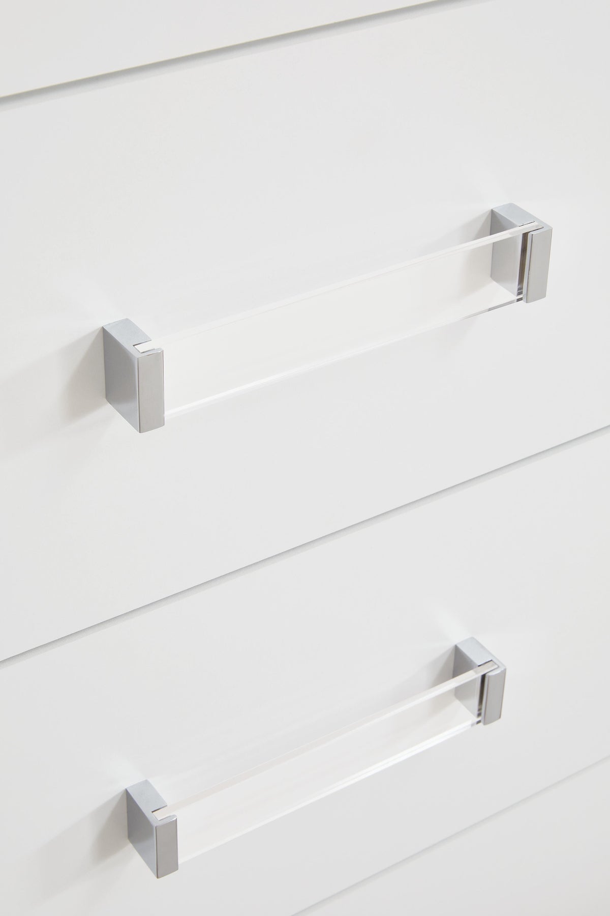 Maeling Dresser
