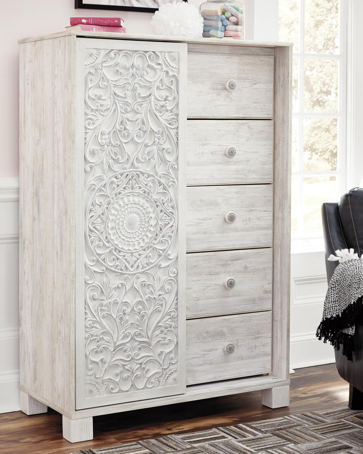 Paxberry Queen Panel Bed, Dresser, Mirror, Chest and 2 Nightstands