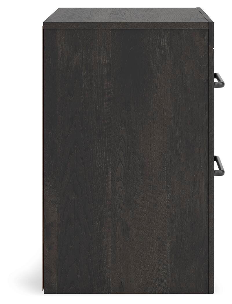 Hollivern Queen Panel Bed, Dresser, Mirror and Nightstand