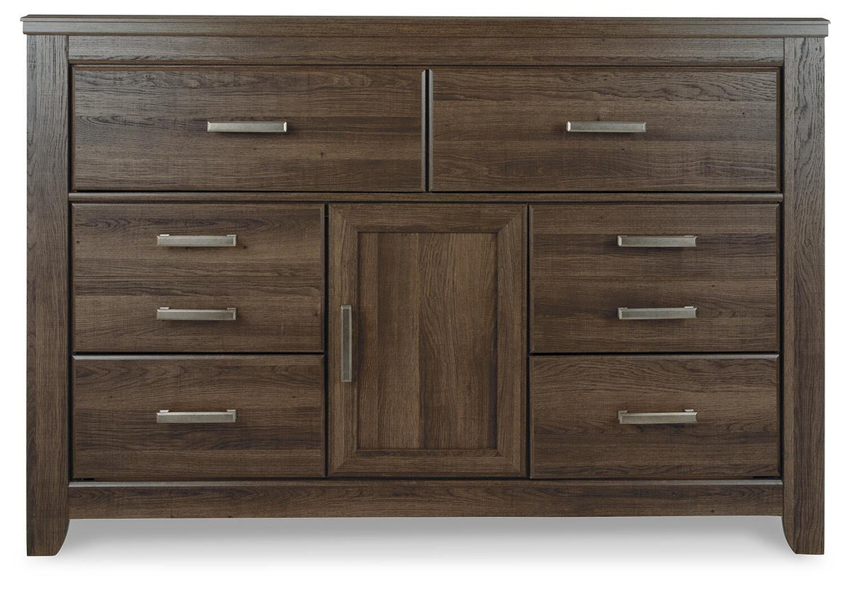 Juararo Dresser and Nightstand