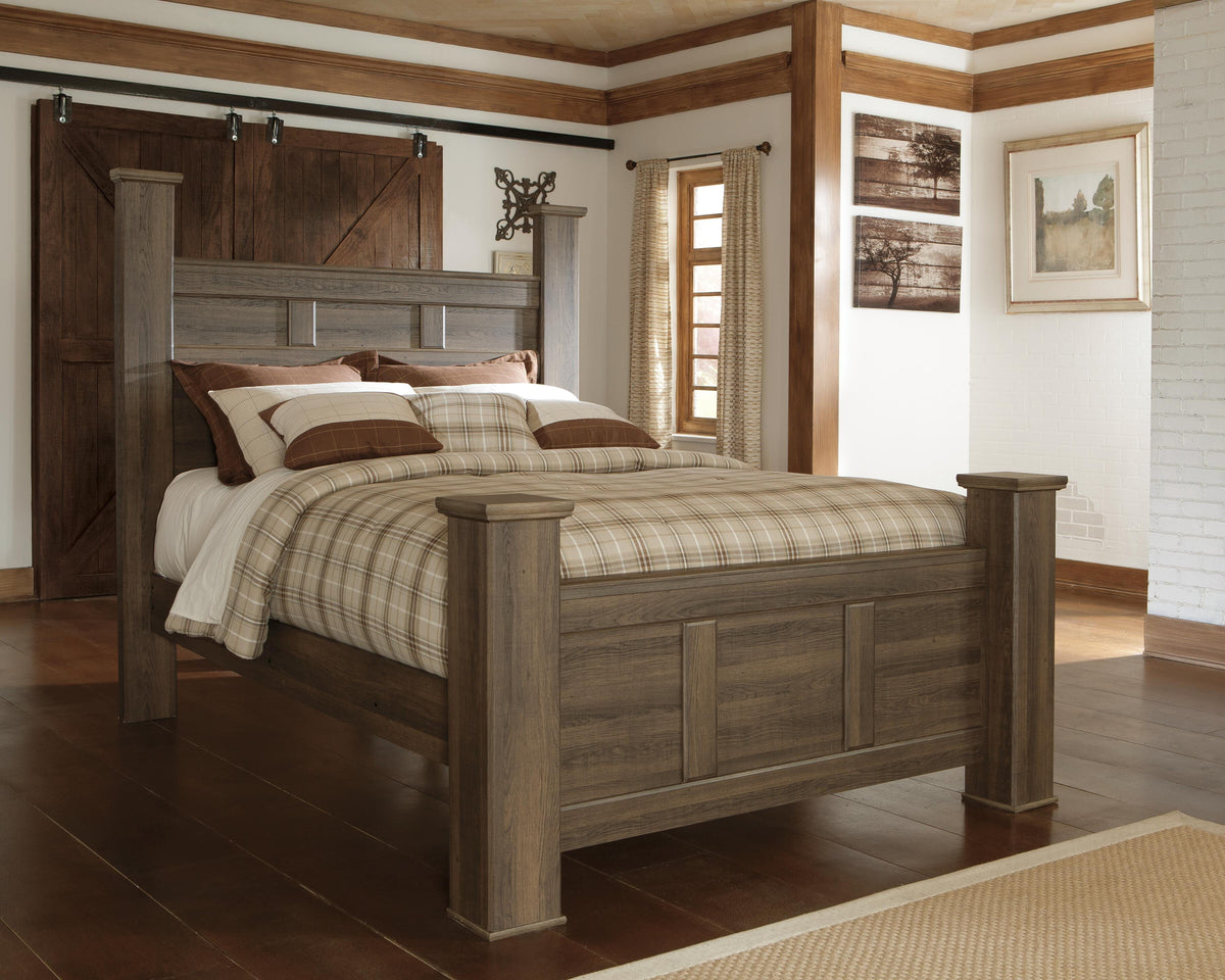 Juararo Queen Poster Bed and 2 Chests