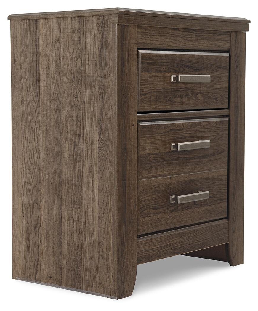 Juararo King Poster Bed, Dresser and 2 Nightstands