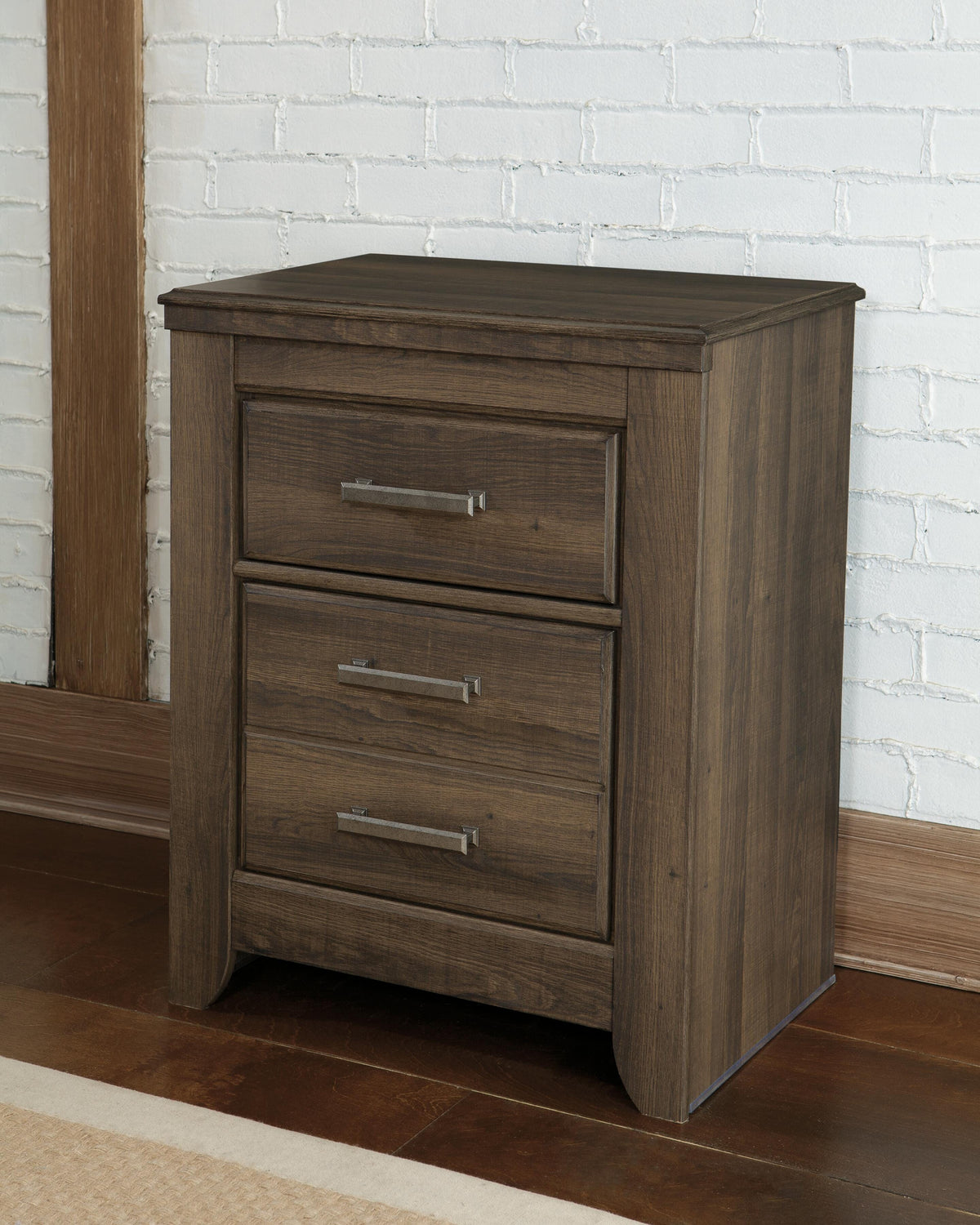 Juararo Dresser, Chest and Nightstand