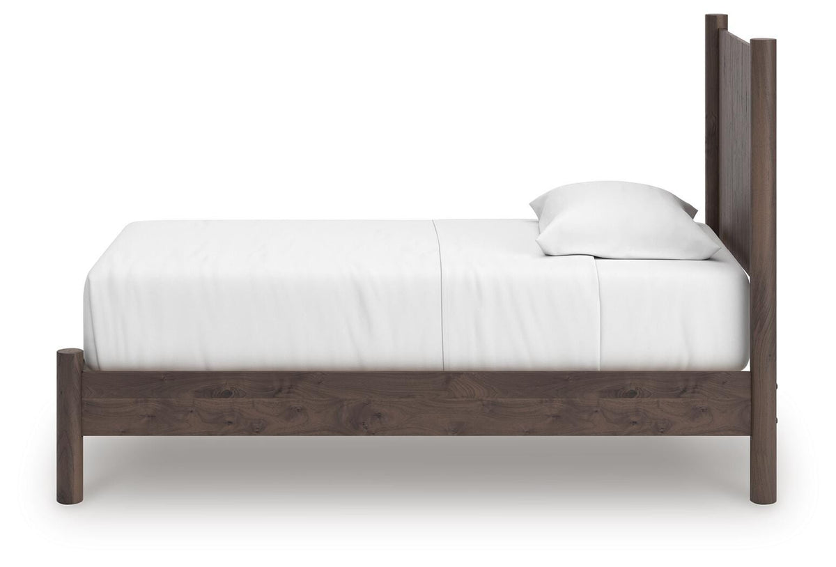 Pamytta Twin Panel Platform Bed, Dresser and Mirror