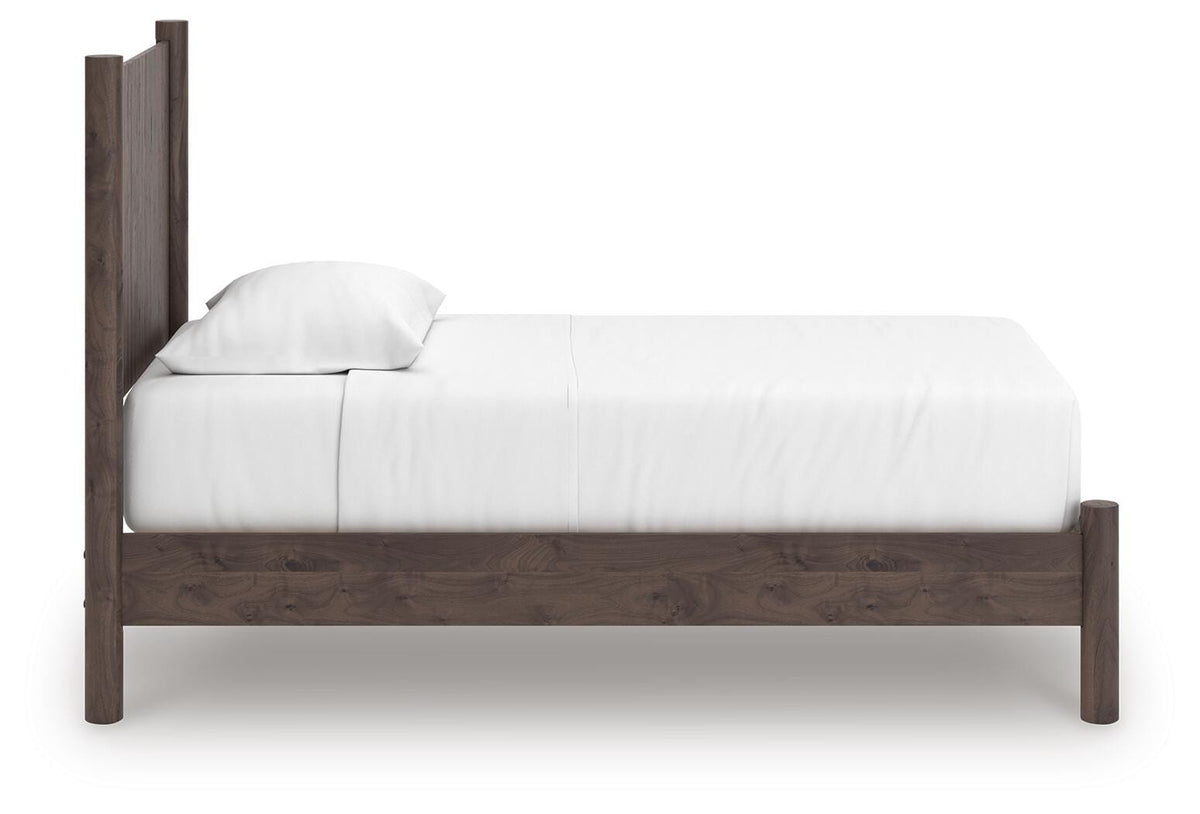 Pamytta Twin Panel Platform Bed, Dresser and Mirror