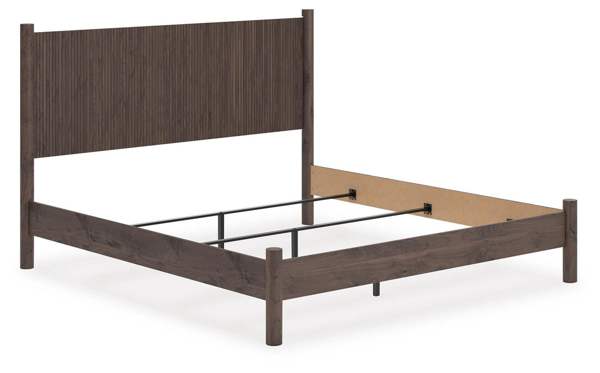 Pamytta King Panel Bed, Dresser, Mirror and Nightstand