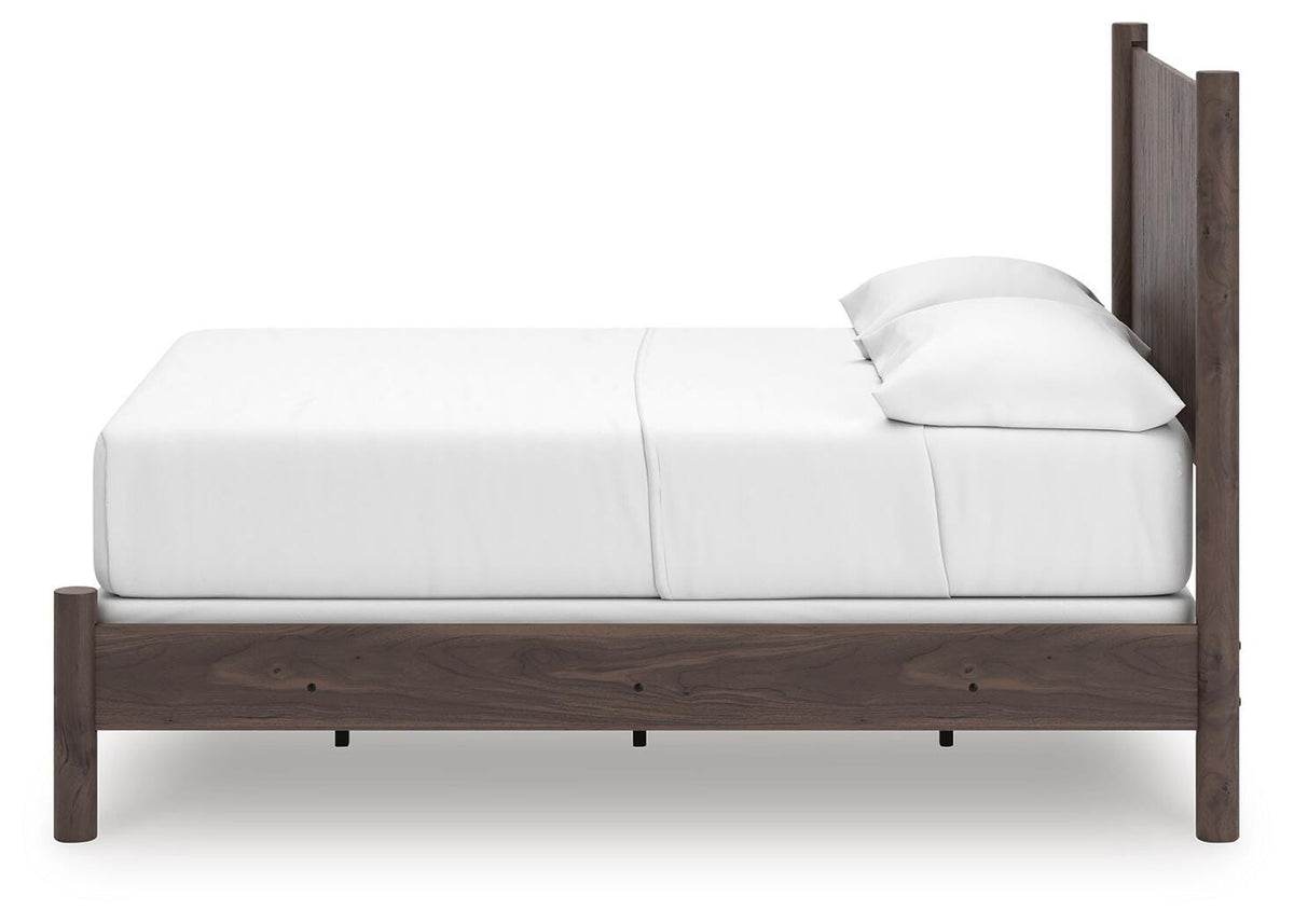 Pamytta Full Panel Bed, Dresser and Mirror