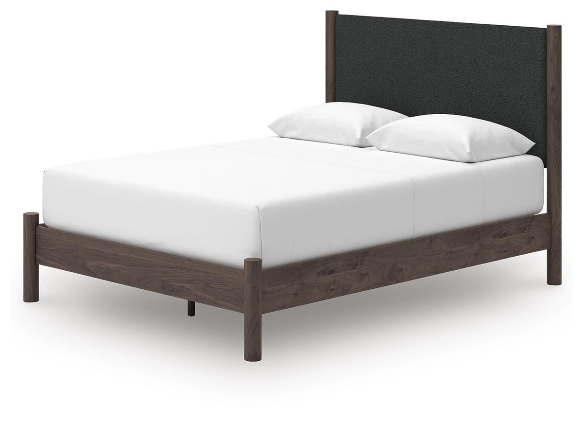 Pamytta Queen Upholstered Platform Bed, Dresser and Mirror