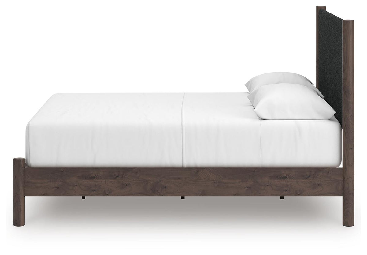 Pamytta Queen Upholstered Platform Bed, Dresser and Mirror
