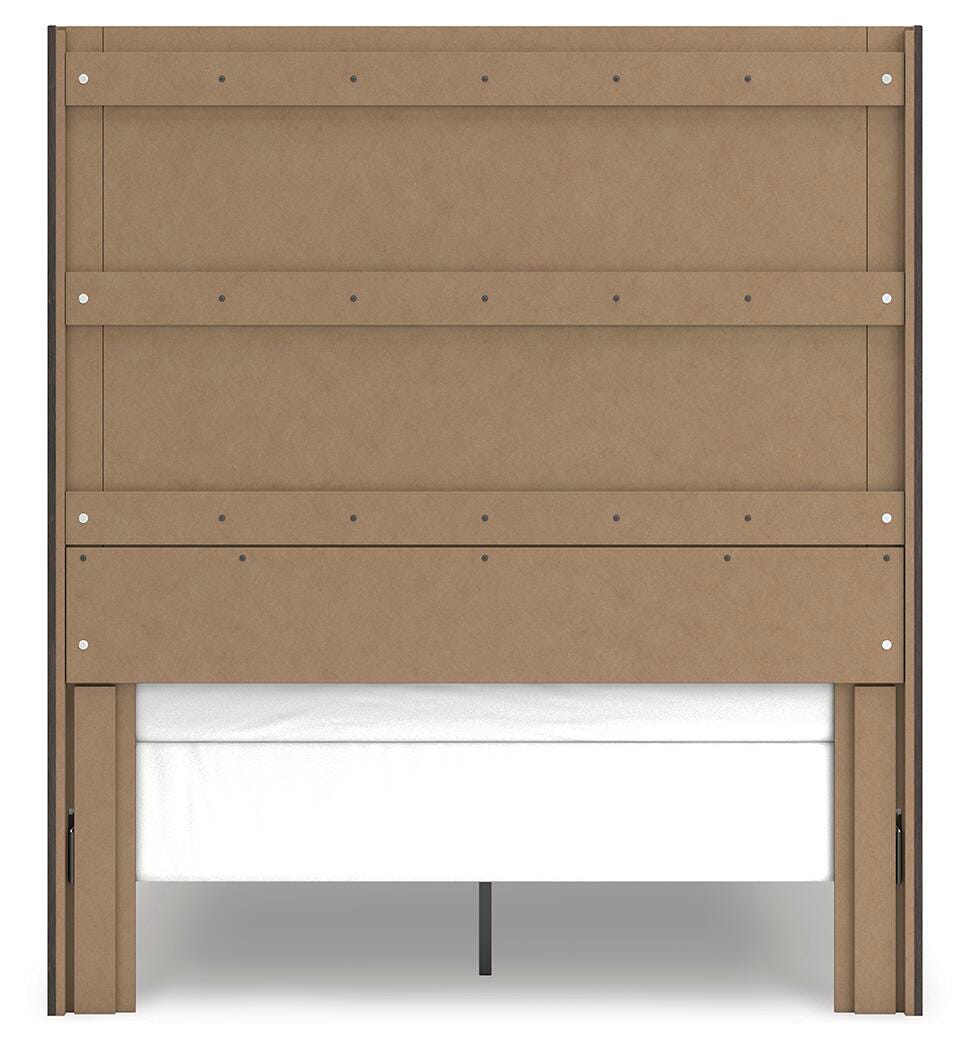 Fraluna Queen Panel Bed, Dresser and Mirror