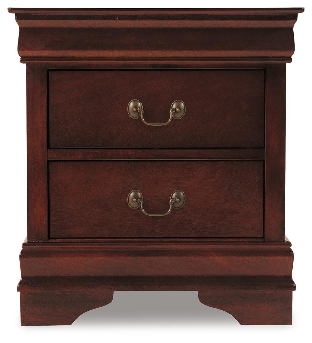 Alisdair Queen Sleigh Bed, Dresser, Mirror, 2 Chests and 2 Nightstands