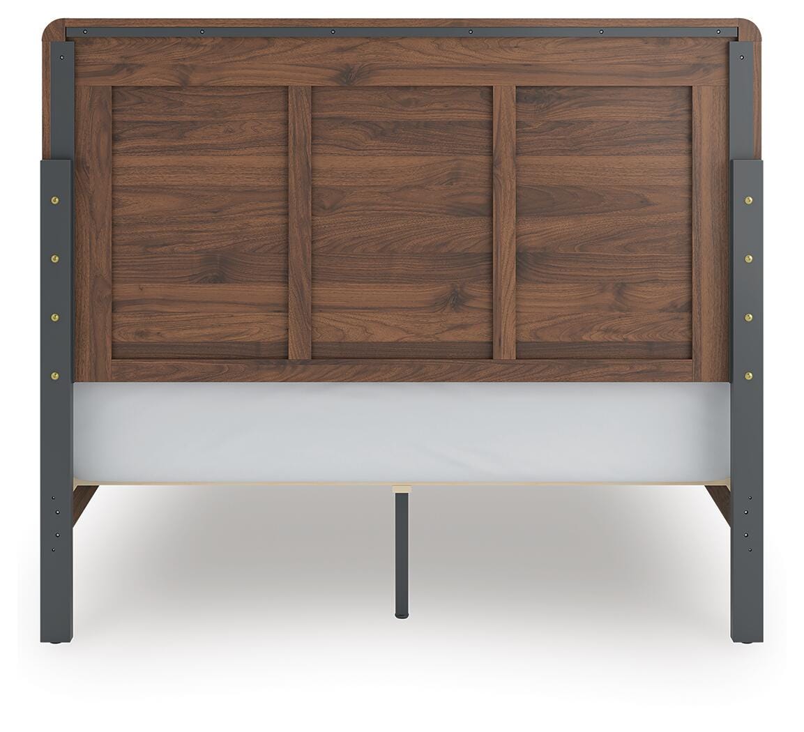 Fortlorn Queen Panel Bed, Dresser and Mirror