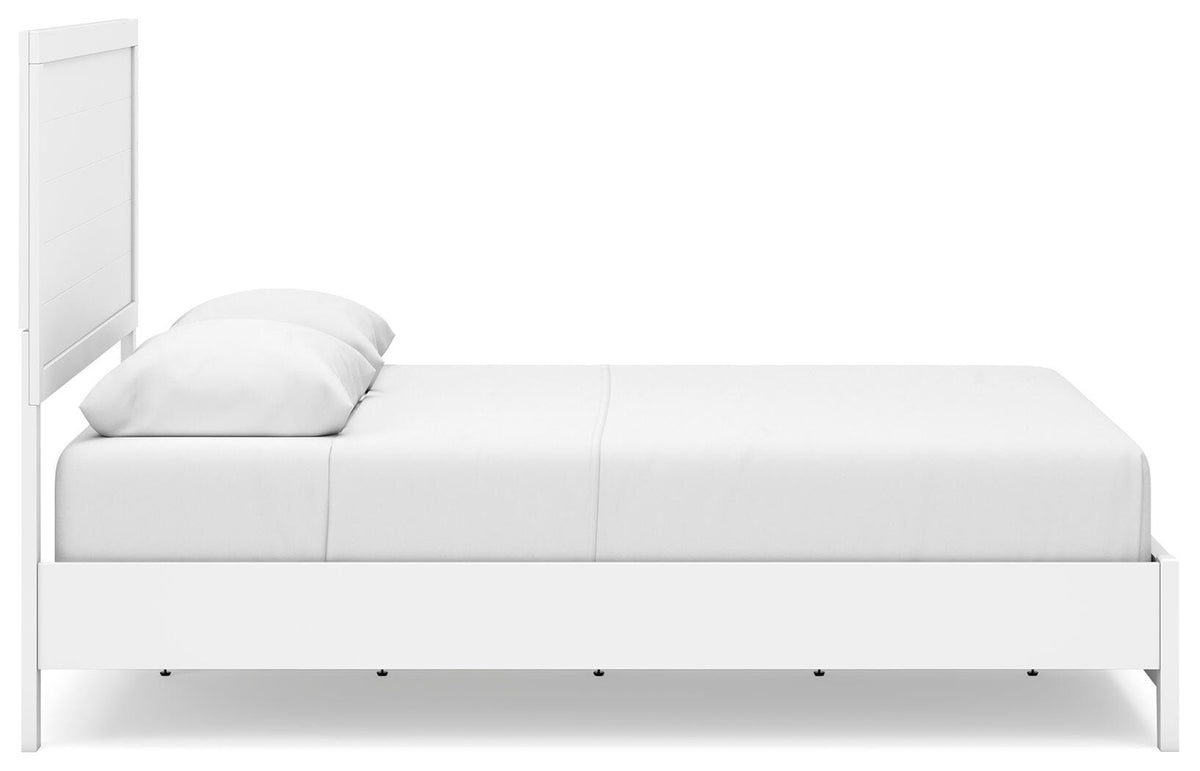 Binterglen Queen Panel Bed and 2 Nightstands