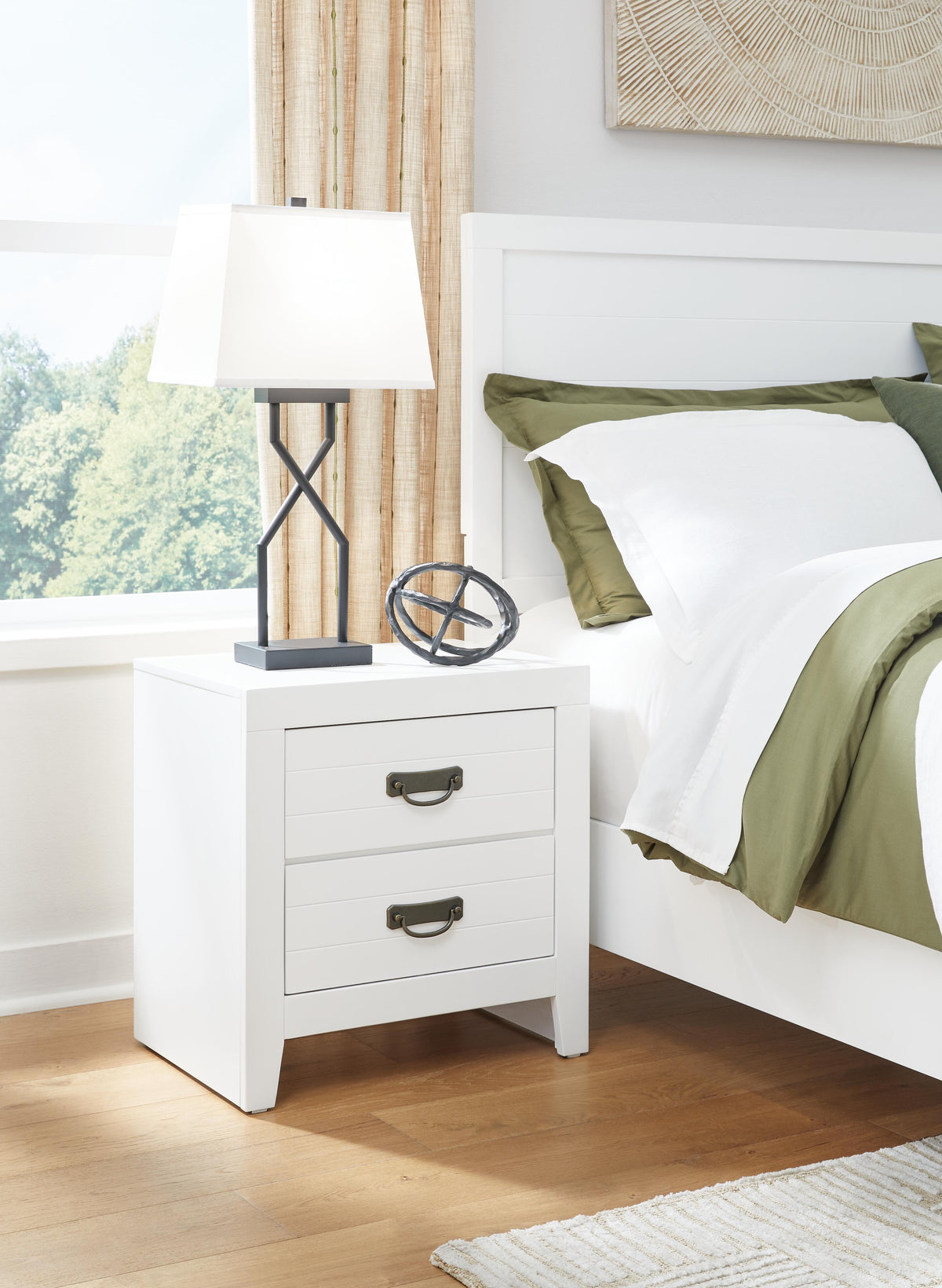 Binterglen Queen Panel Bed, Dresser and Nightstand