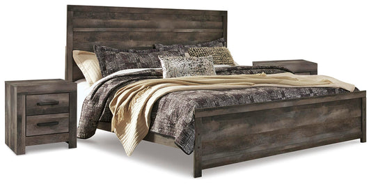 Wynnlow King Panel Bed and 2 Nightstands