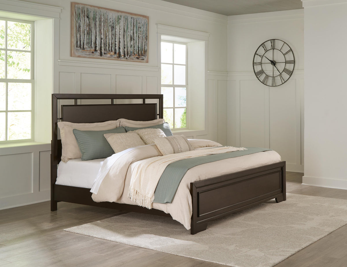 Covetown King Panel Bed, Dresser, Mirror and Nightstand