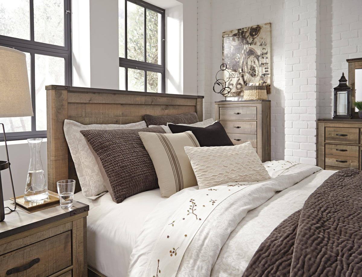 Trinell Queen Panel Bed