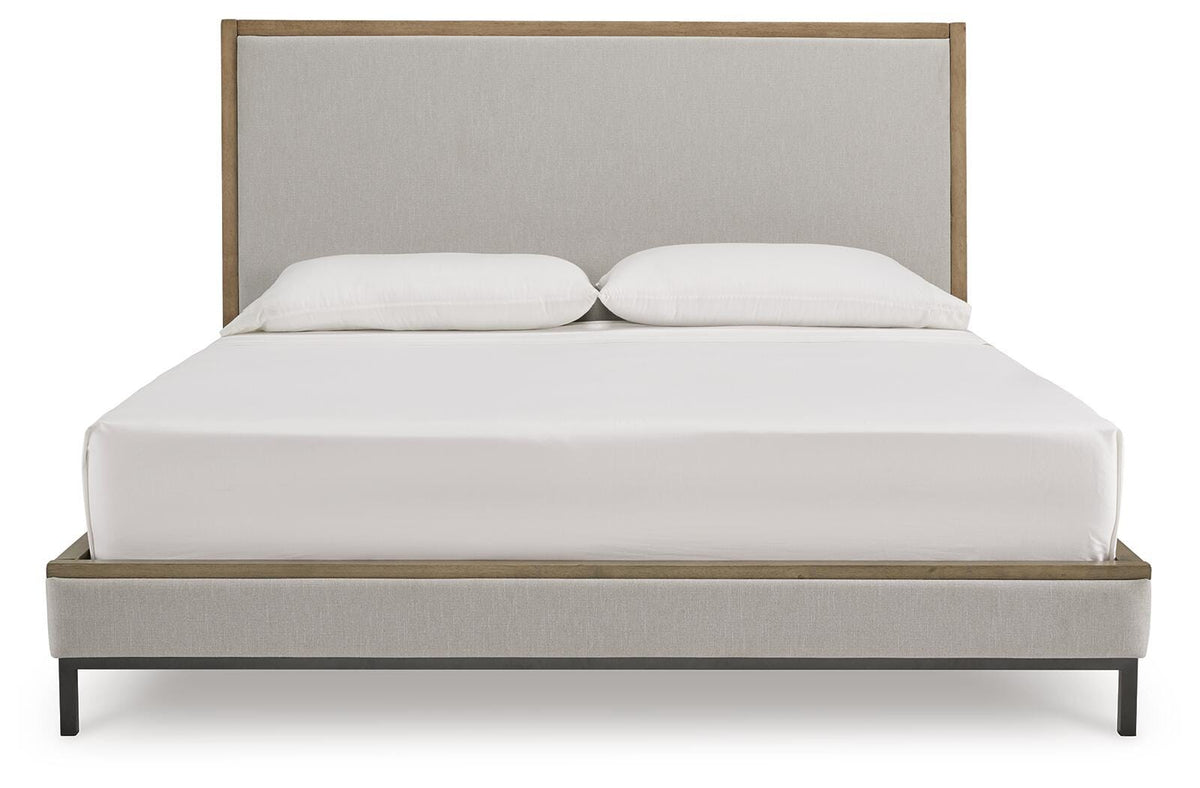 Tomtyn King Upholstered Bed