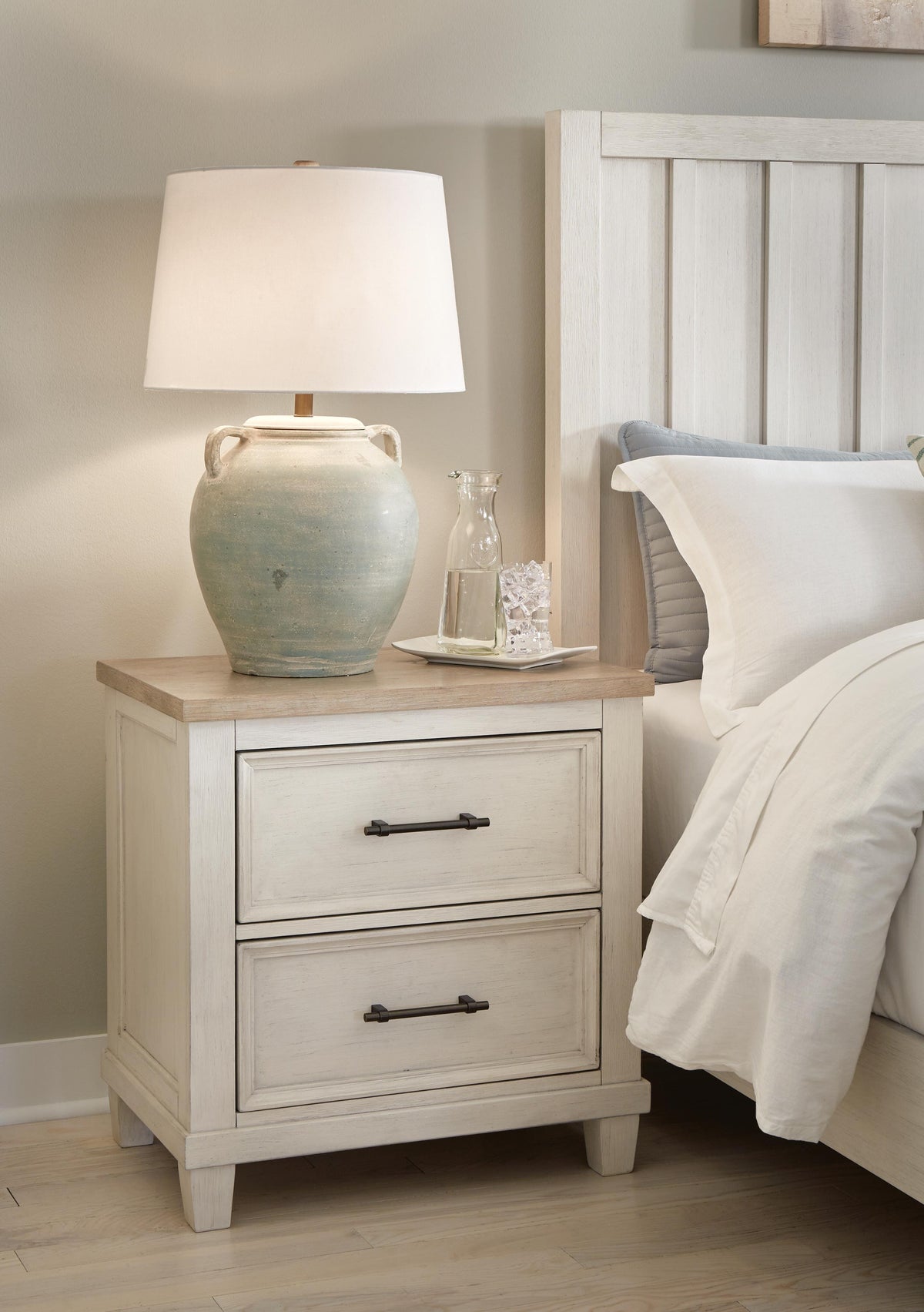 Shaybrock Queen Panel Bed, Dresser, Mirror and Nightstand