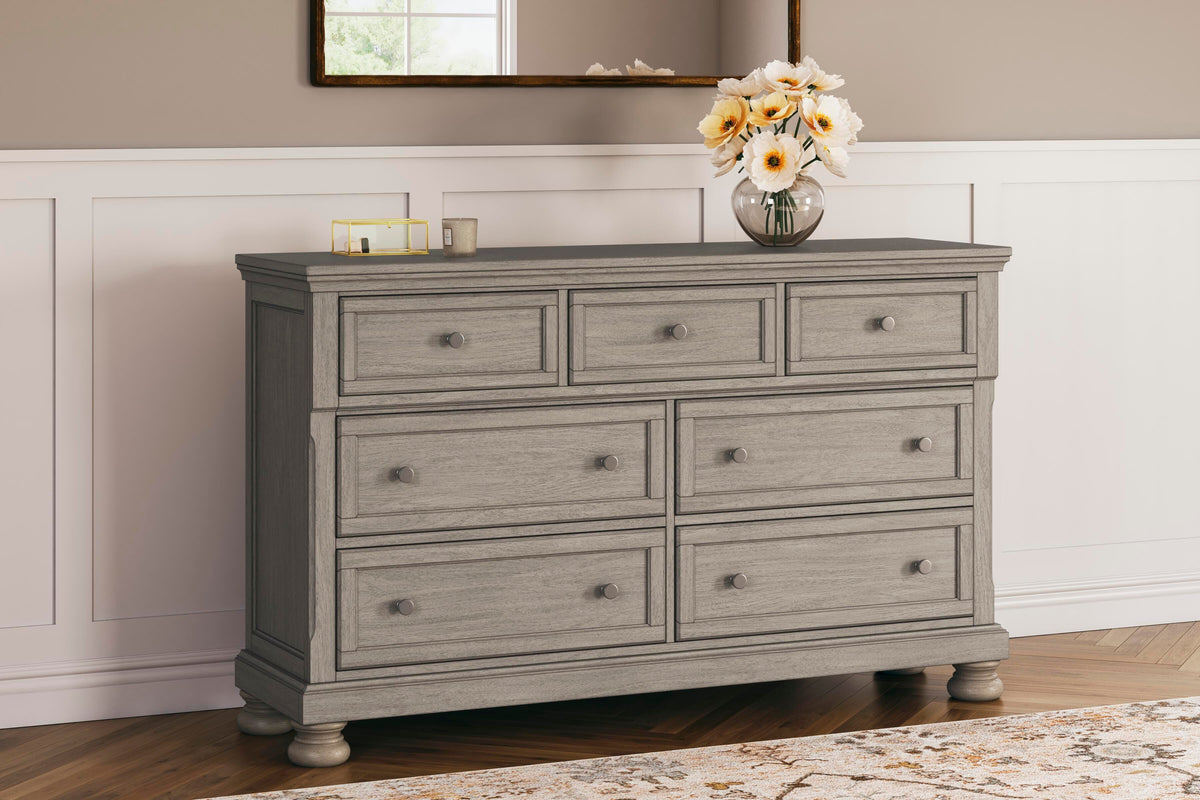 Lettner Queen Panel Bed, Dresser, and Nightstand