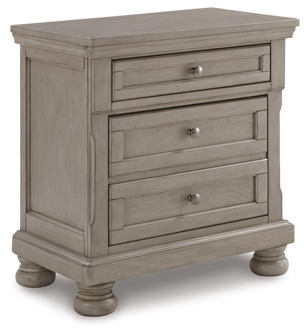 Lettner King Panel Bed with Dresser, Mirror and Nightstand