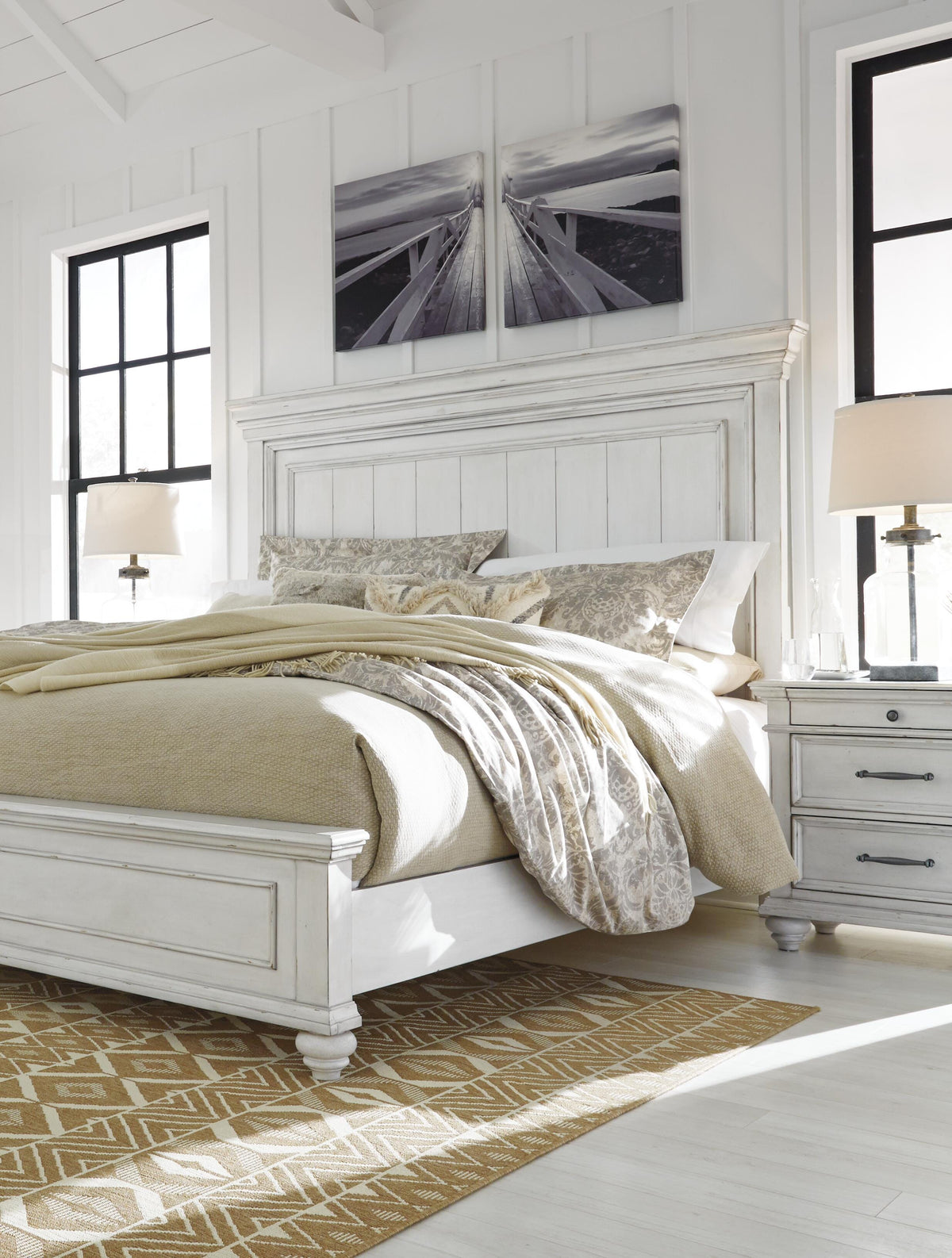Kanwyn California King Panel Bed
