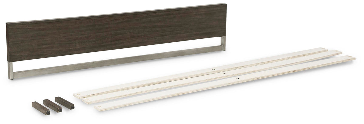 Arkenton King Panel Bed, Dresser and Mirror