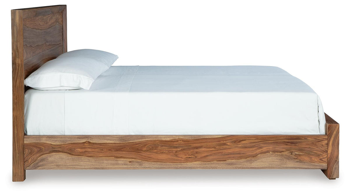 Dressonni King Panel Bed, Dresser and Mirror